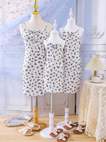Young Girls' Small Floral Print Dress With Bow Decorated Shoulder Straps