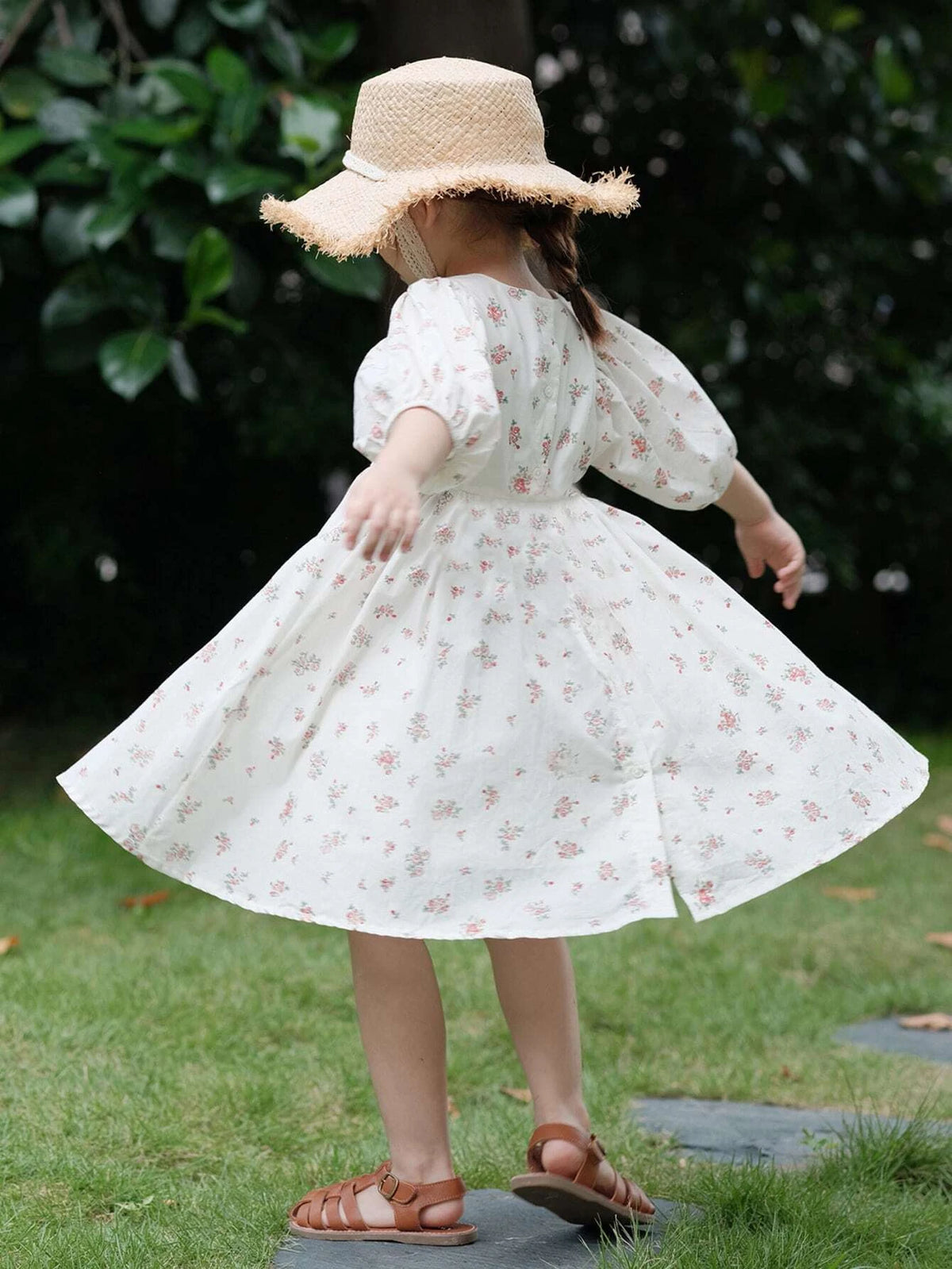 Young Girls' Small Floral Printed Country Style Dress
