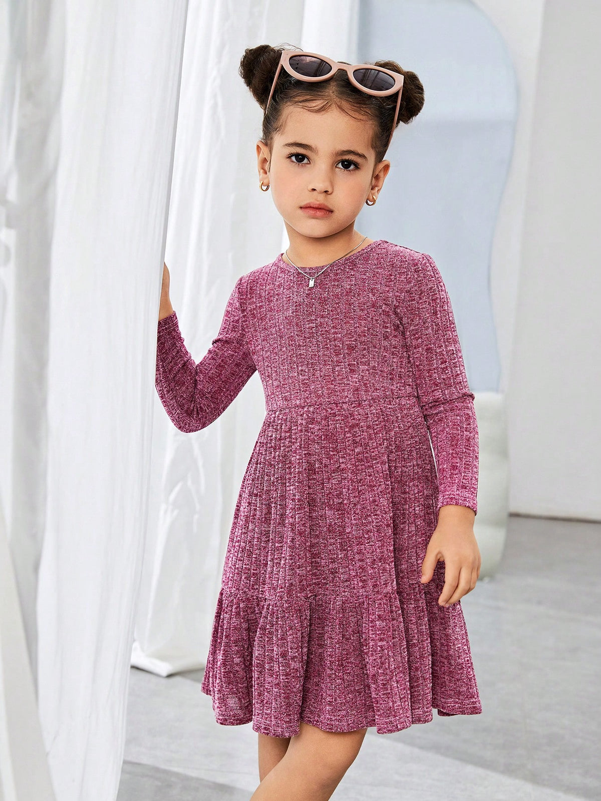Young Girl's Solid Color Round Neck Fitted Casual Knit Dress