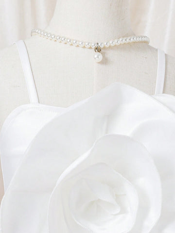 Young Girl's Solid Color Strapless Dress With 3d Floral Design