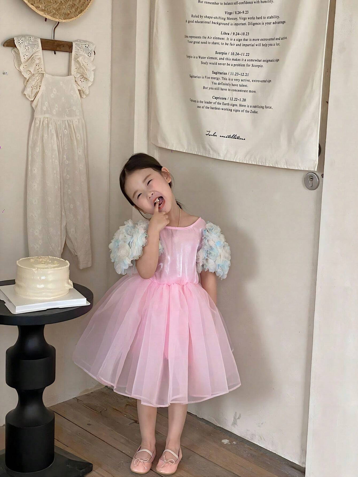 Young Girls Summer Round Neck Princess Dress With 3D Flower Decor And Tulle Patchwork Short Puff Sleeves