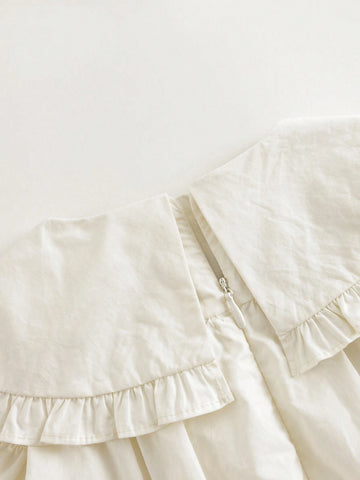 Young Girls" Sweet And Lovely Bowknot & Lace Sleeveless Ruffle Neck Blouse For Summer