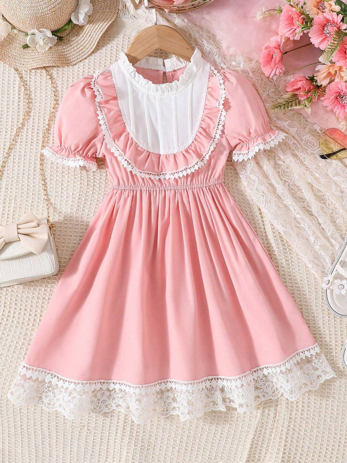 Young Girl's Sweet Color-Blocked Lace Hem Bubble Sleeve Dress, Summer Stylish