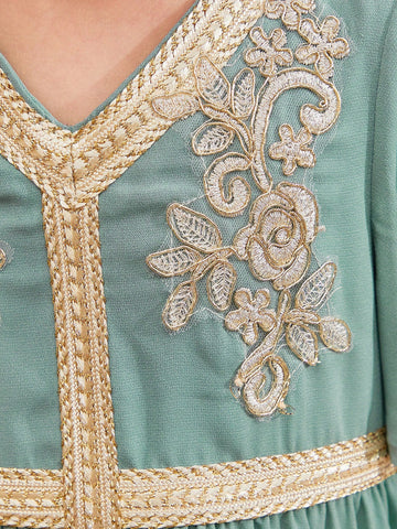 Young Girl's V-Neck Fitted Casual Solid Dress