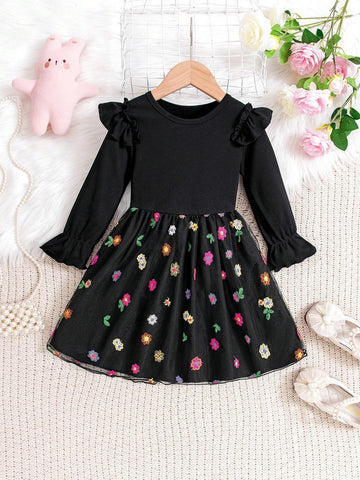 Young Girls' Vacation Knitted Round Neck Ruffle Trim Contrast Lace Embroidery Long Sleeve Dress