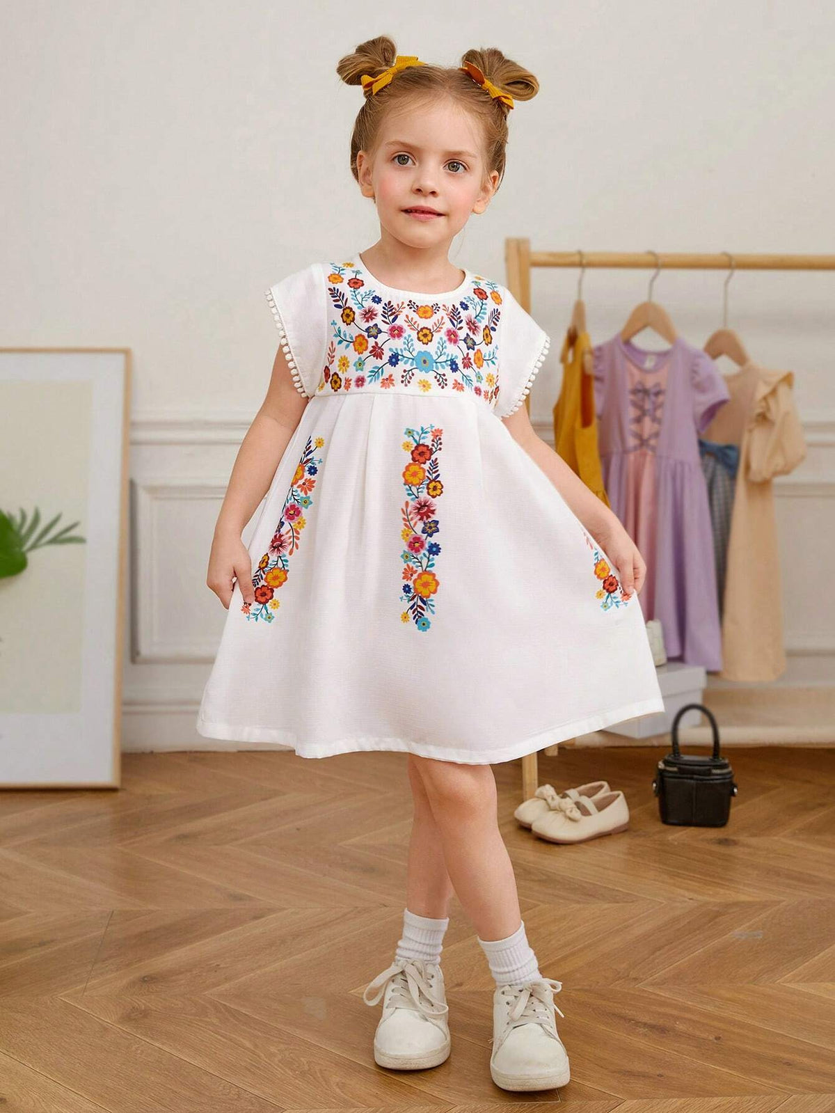 Young Girl's Woven Ditsy Floral Round-Neck Fringed Casual Vacation Dress