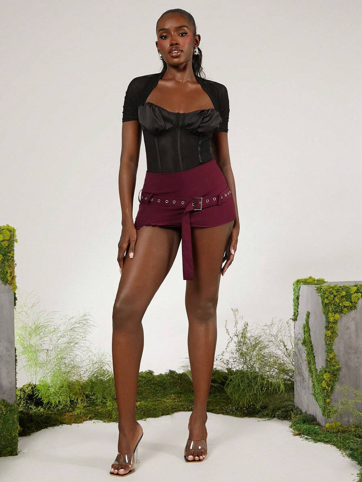 Women's Low-Waist Mini Skirt With Slit And Buckle Decoration