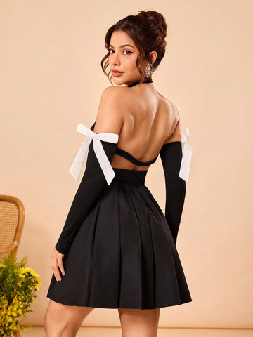 shy_girl Black And White Contrast Satin Bow Pleated Halter Neck Mini Dress