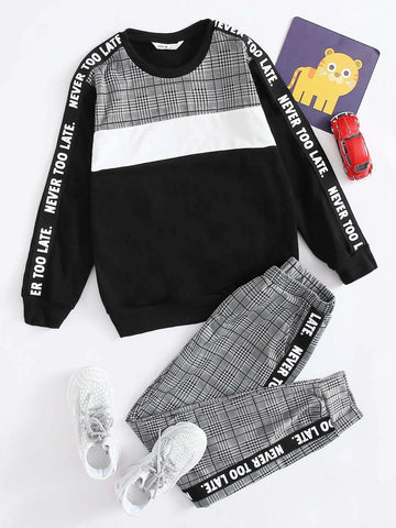 Boys Slogan Graphic Tape Side Pullover & Plaid Sweatpants Set