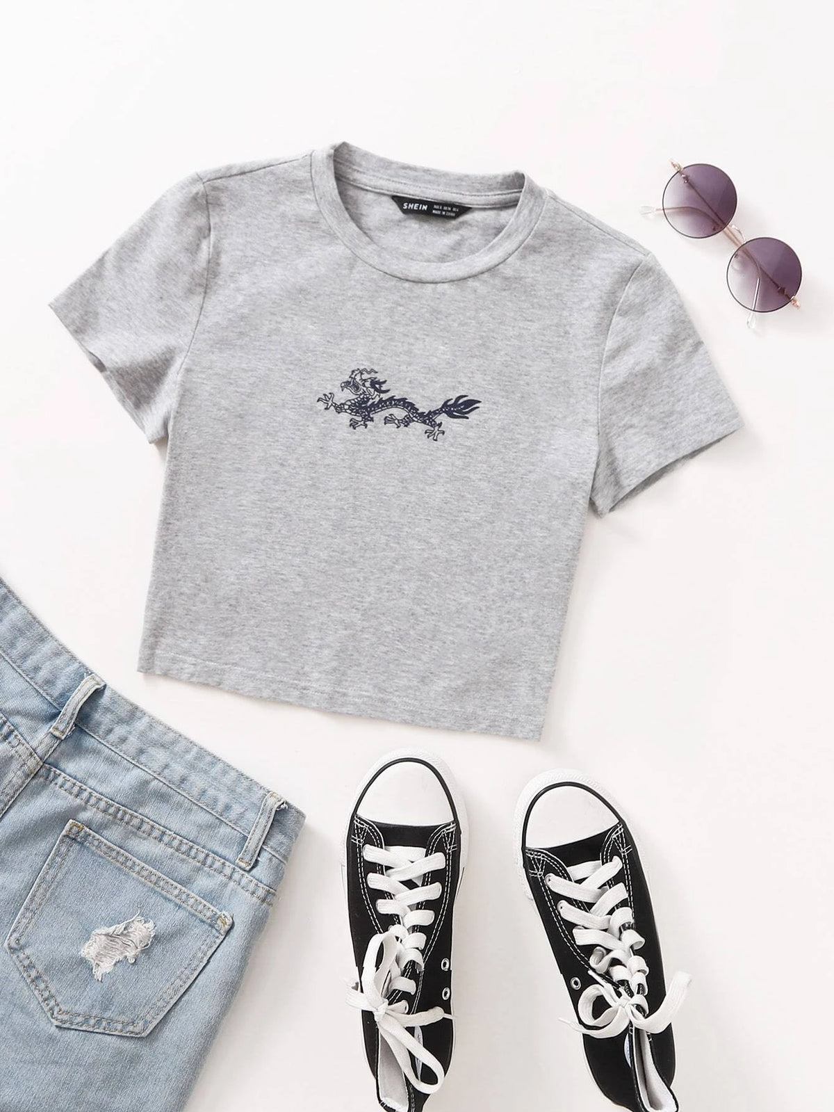 EZwear Chinese Dragon Print Crop Tee