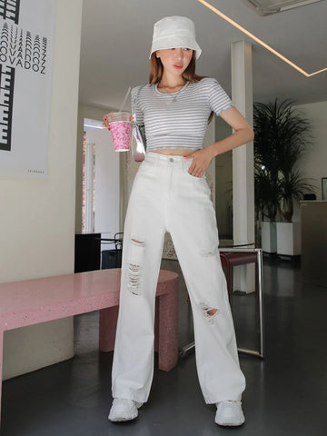 DAZY Distressed Ripped Solid Boyfriend Jeans