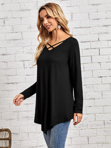 EMERY ROSE Criss Cross Front Bandana Hem Tee