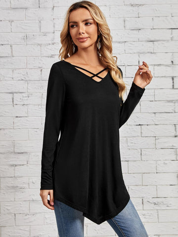 EMERY ROSE Criss Cross Front Bandana Hem Tee