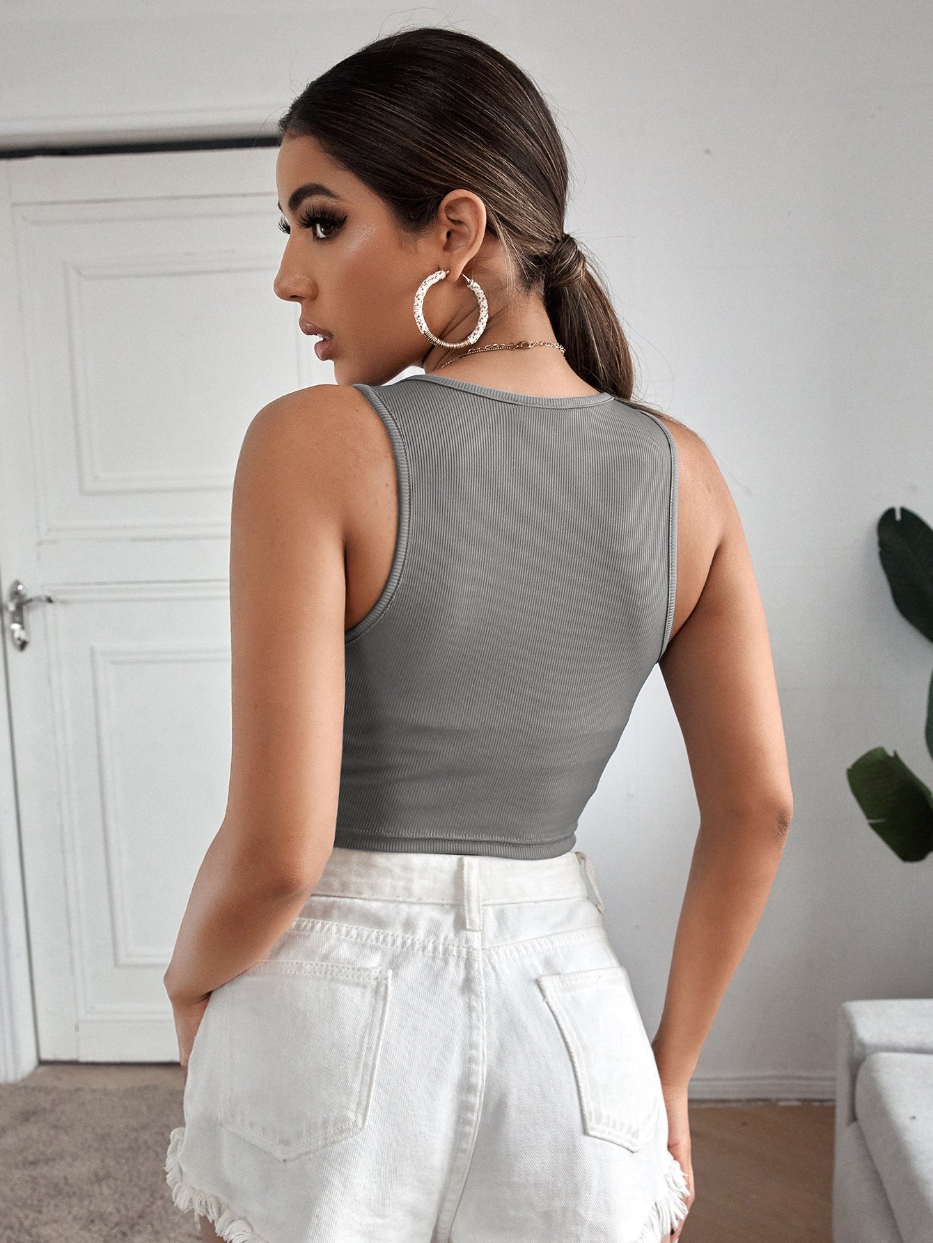 23