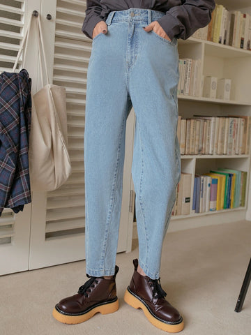 DAZY High Waist Slant Pocket Mom Fit Jeans