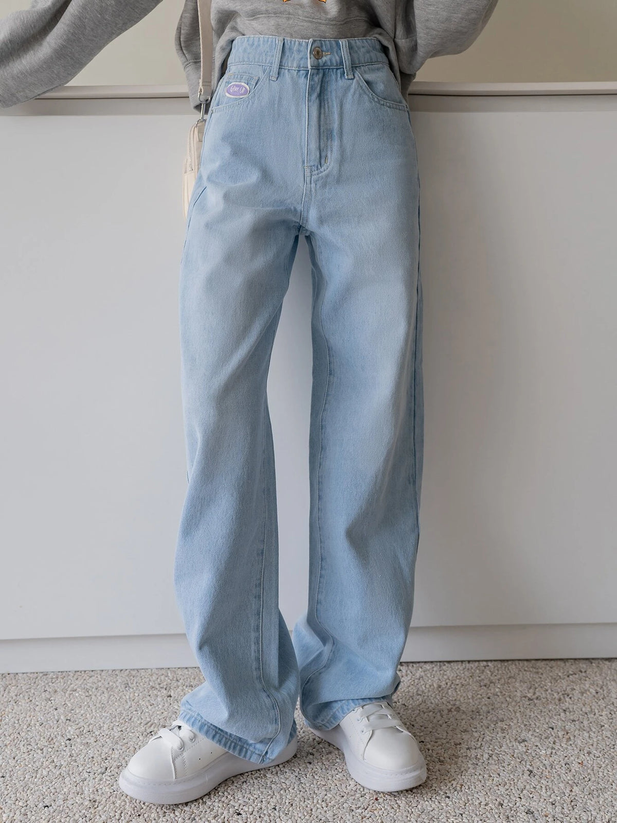DAZY Patched Detail Straight Leg Jeans