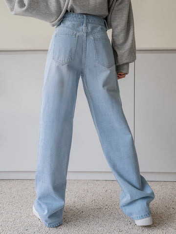DAZY Patched Detail Straight Leg Jeans