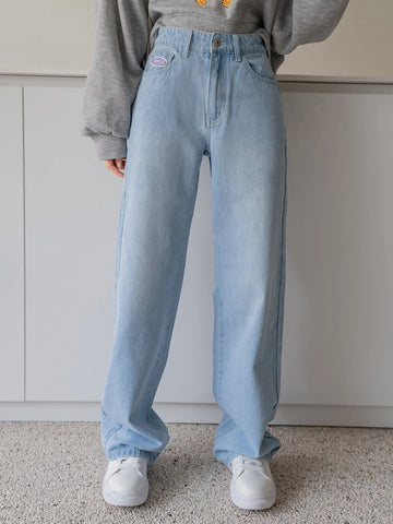 DAZY Patched Detail Straight Leg Jeans