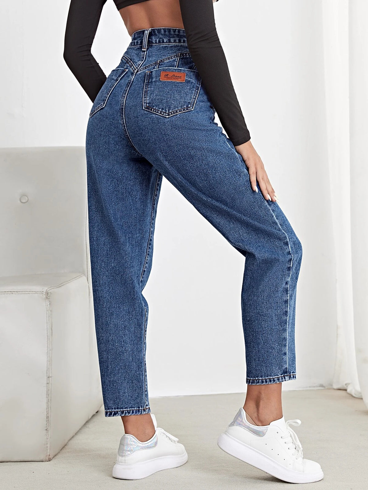 Letter Patch High Waist Mom Cropped Jeans