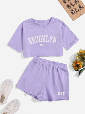 Girls Letter Graphic Drop Shoulder Crop Tee & Shorts Set
