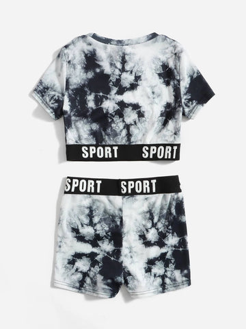 Girls Tie Dye Print Letter Tape Tee & Shorts Set