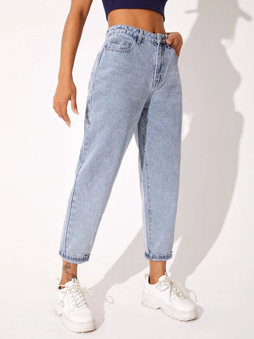 Washed Mom Fit Jeans