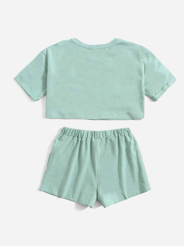 Girls Letter Graphic Drop Shoulder Crop Tee & Shorts Set