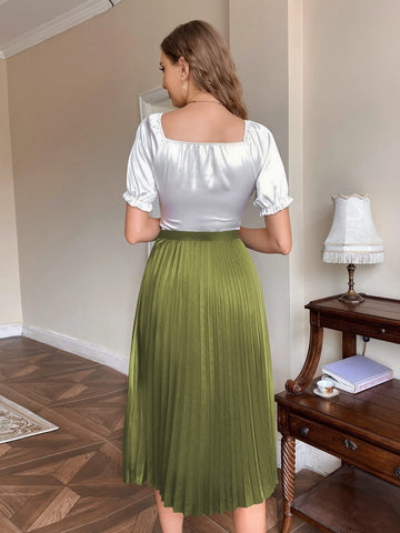 Solid Pleated Skirt