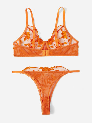 Floral Guipure Lace Underwire Thong Lingerie Set