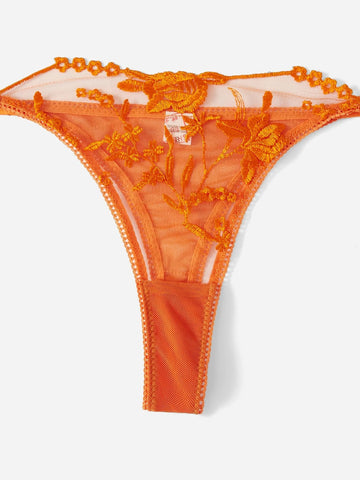 Floral Guipure Lace Underwire Thong Lingerie Set