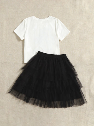 Girls Figure & Letter Graphic Tee & Layered Mesh Skirt