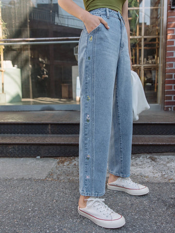 DAZY High Waist Floral Embroidered Straight Leg Jeans