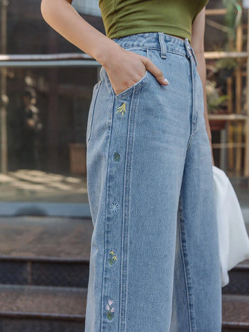 DAZY High Waist Floral Embroidered Straight Leg Jeans