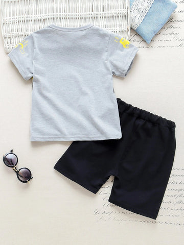 Toddler Boys Cartoon Graphic Tee & Shorts Set