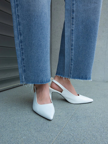 DAZY High Waist Frayed Trim Straight Leg Jeans