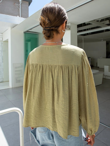 DAZY Contrast Lace Lantern Sleeve Blouse