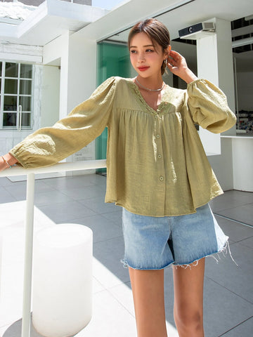 DAZY Contrast Lace Lantern Sleeve Blouse