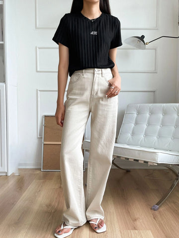 DAZY Letter Embroidery Rib-knit Tee