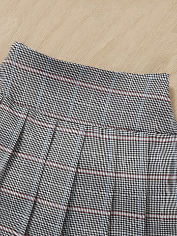Girls Letter Graphic Mock Neck Tee & Plaid Pleated Skirt