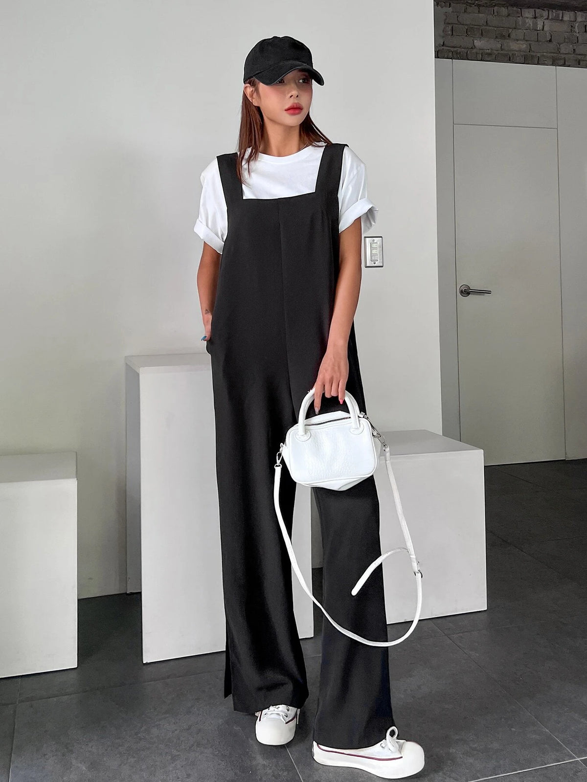 DAZY Pocket Detail Solid Overall Jumpsuit