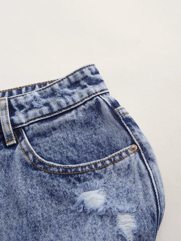 Zipper Fly Tapered Jeans