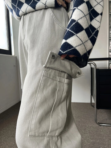 DAZY Buckle Waist Flap Pocket Cargo Jeans