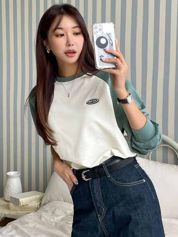 DAZY Letter Patched Colorblock Raglan Sleeve Tee