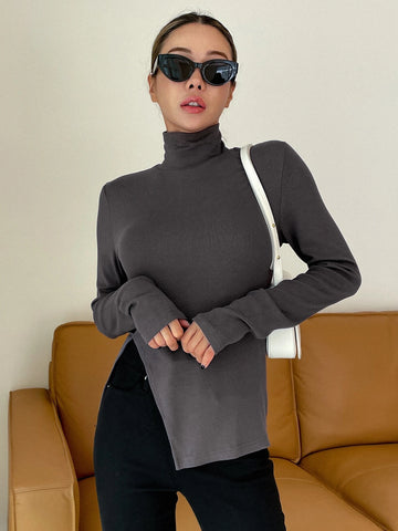 DAZY High Neck Split Hem Tee