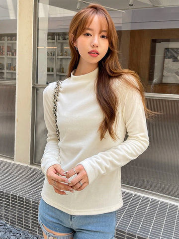 DAZY Solid Mock Neck Fleece Tee