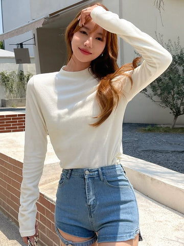DAZY Solid Mock Neck Fleece Tee