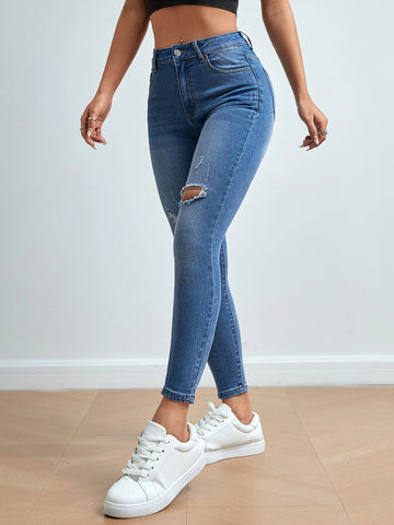 PETITE Slant Pocket Ripped Skinny Jeans