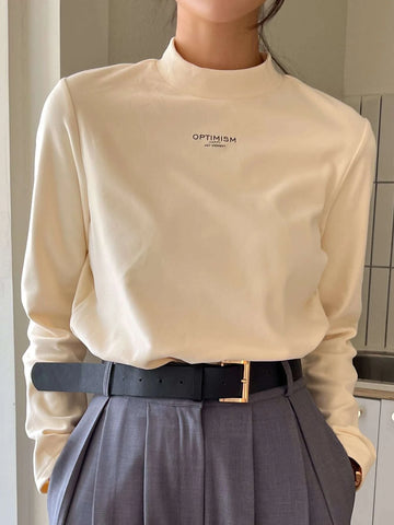 DAZY Letter Graphic Mock Neck Tee