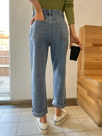 DAZY Mom Fit Jeans