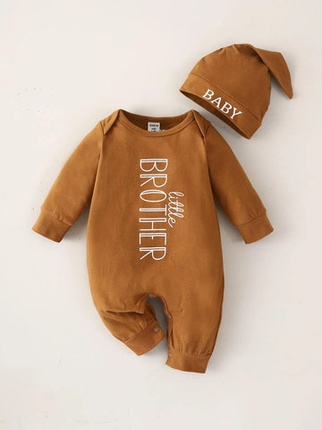 Newborn Baby Letter Graphic Jumpsuit & Hat